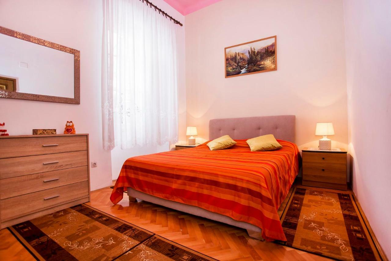Emanuel Apartman Pula Exterior photo