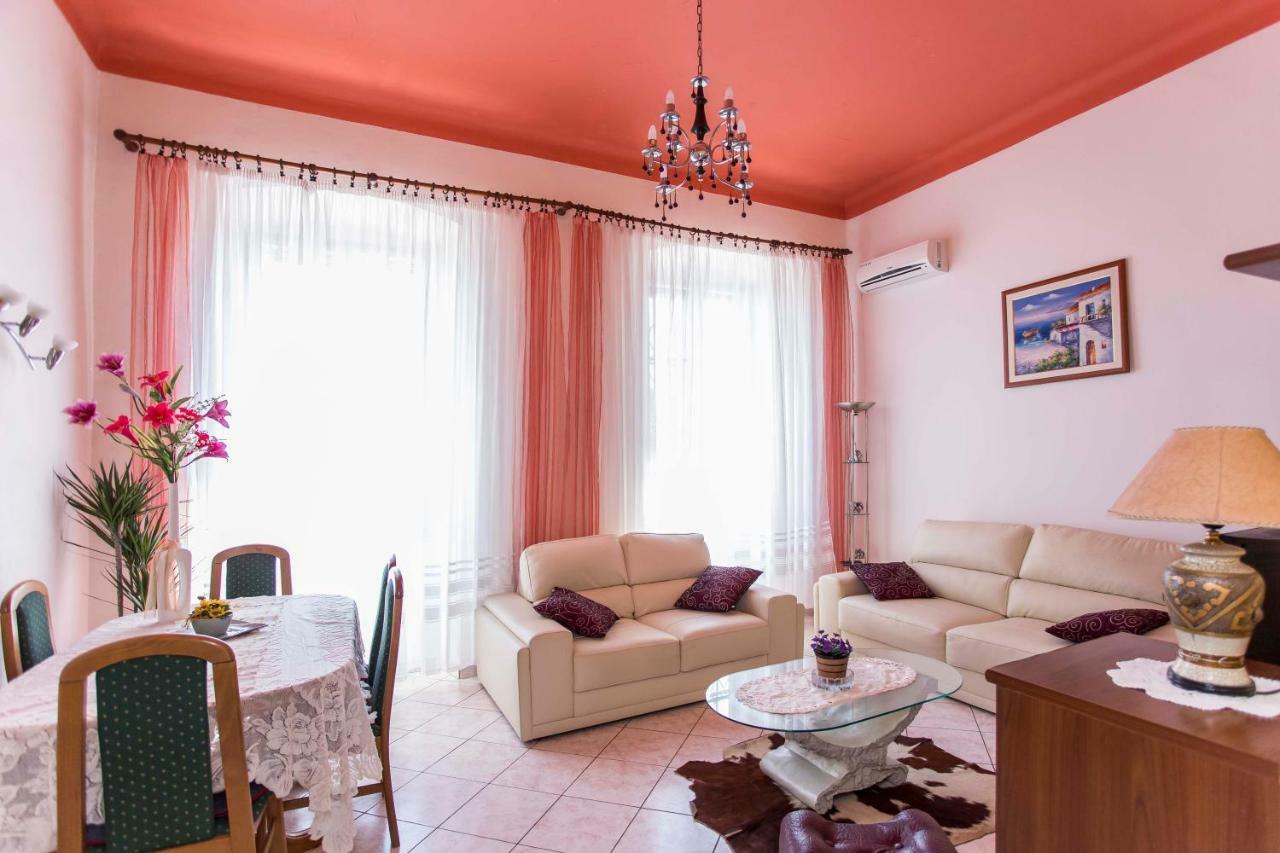 Emanuel Apartman Pula Exterior photo