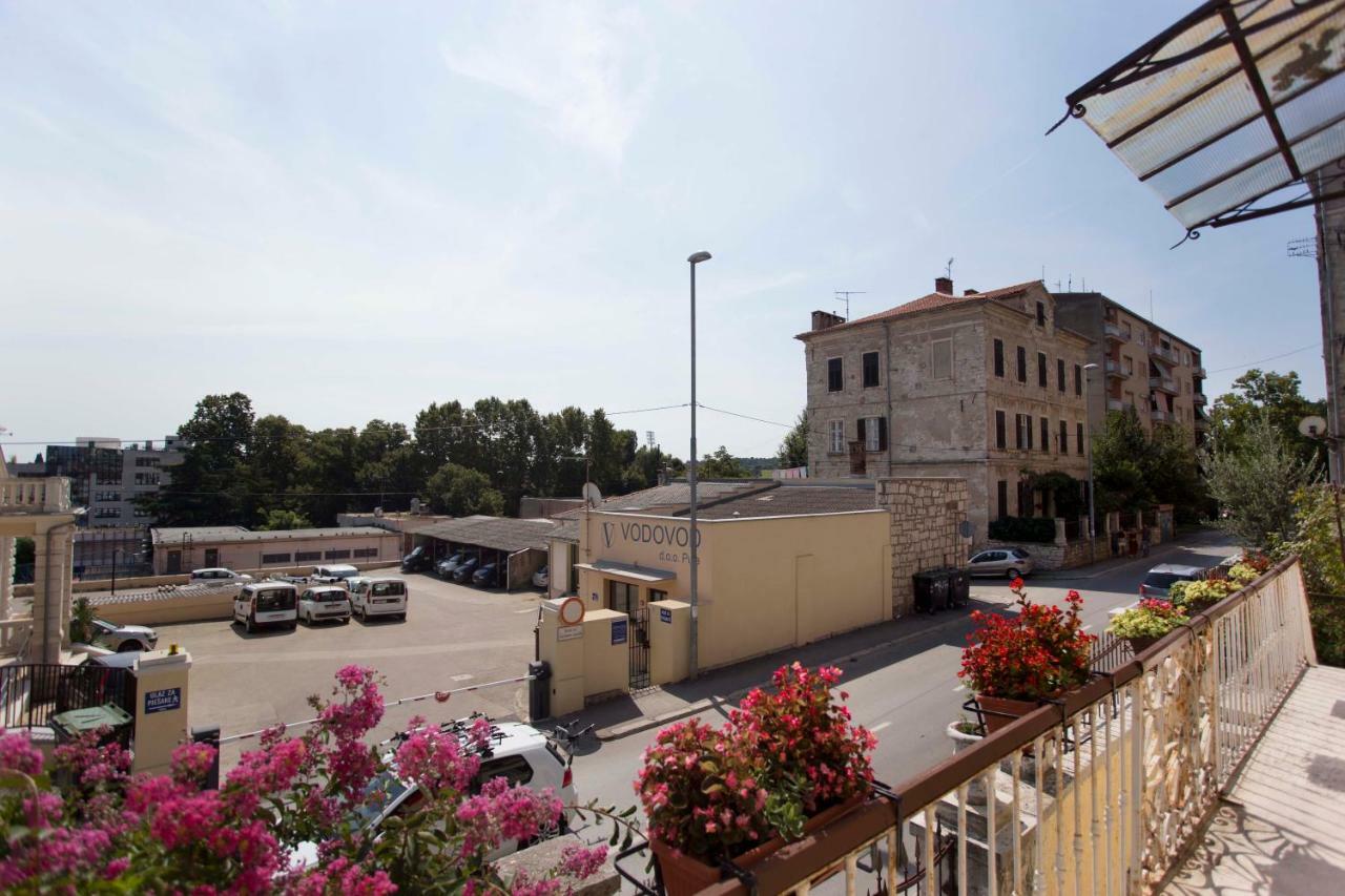 Emanuel Apartman Pula Exterior photo
