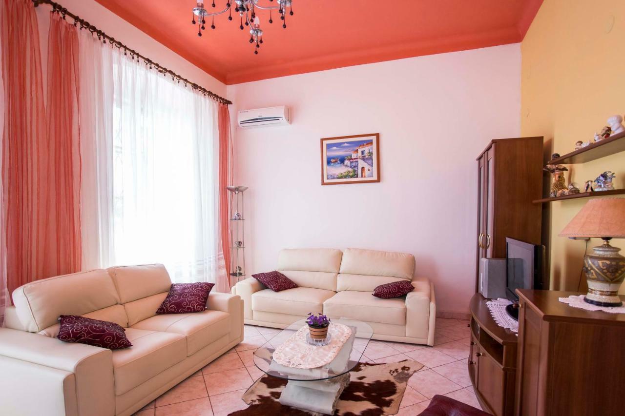 Emanuel Apartman Pula Exterior photo