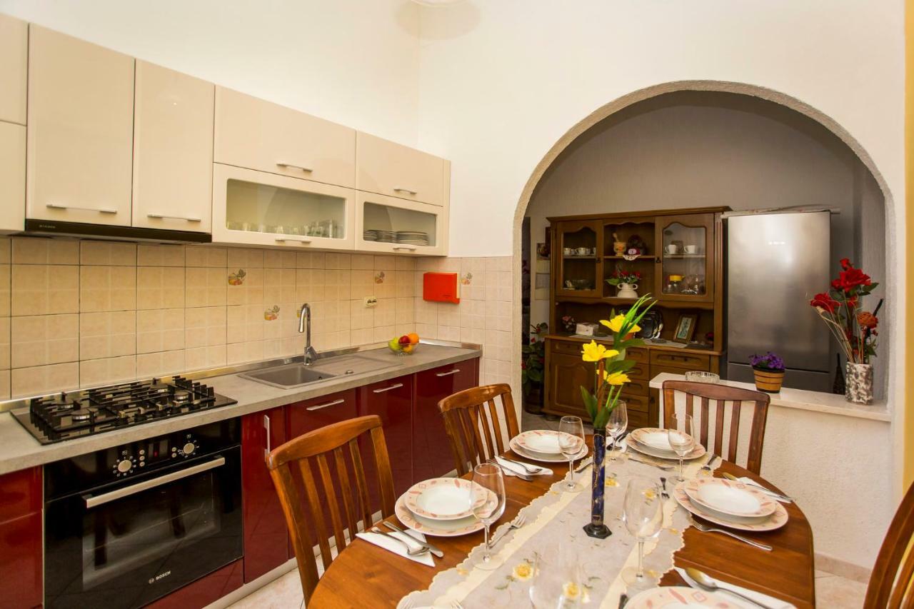 Emanuel Apartman Pula Exterior photo